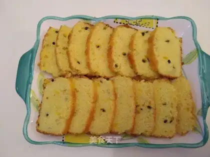 A pound cake of clot nuts