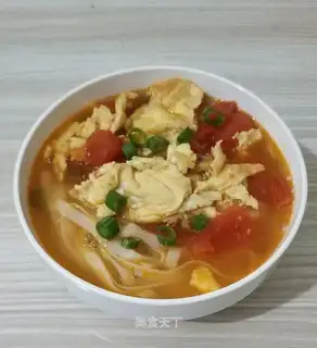 Tomato egg noodles