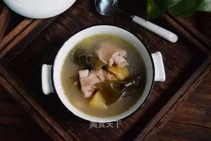Apple Sea Ribbon soup