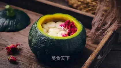 The roses, the gold melons
