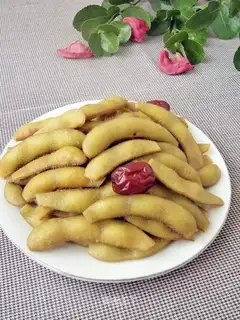 Old soup is so full of beans