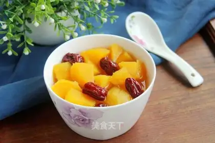 Red-tree potato soup