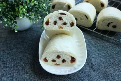 raisin rolls