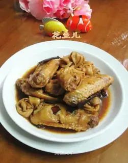 A thousand pieces of wings