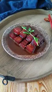 Homemade lemon and red meat