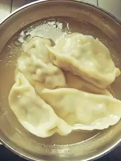 Bones soup dumplings