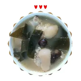 Sea hog hoof soup