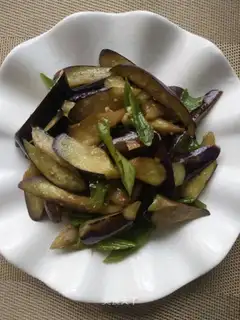 A regular eggplant