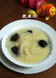A little rice porridge with silver palms