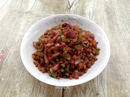 Pepper onion fried meat