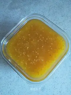 Yellow ketchup