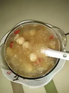 Lotus silver ear soup