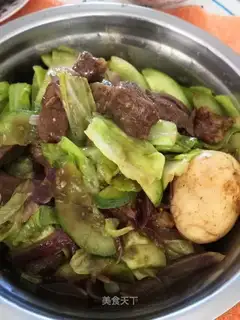 Beef bar with cabbage