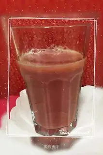 Fresh pomegranate juice