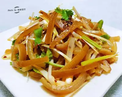 Spicy spicy pig skin