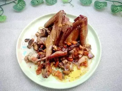 Roasted pigeons