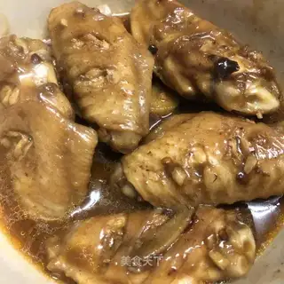 Red chicken wings