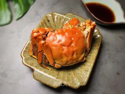 Beer steaming crabs