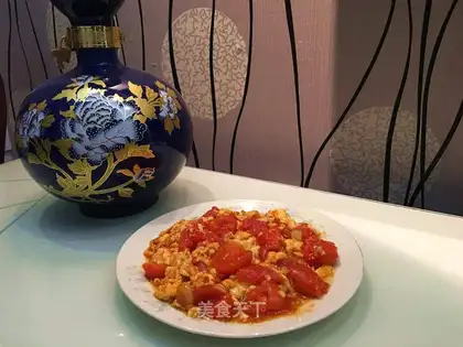 Tomato fried eggs