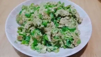 Pepper fried eggs