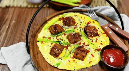 Milk eel omelet