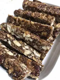 Homemade energy bar