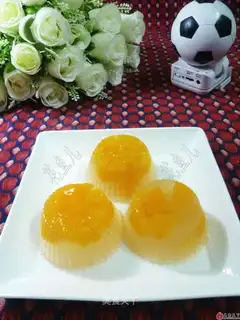 Peach ice cream