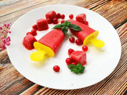 Cherry popsicle