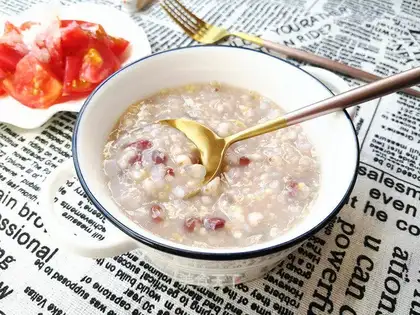Red bean rice congee