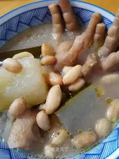 The peanut chicken feet