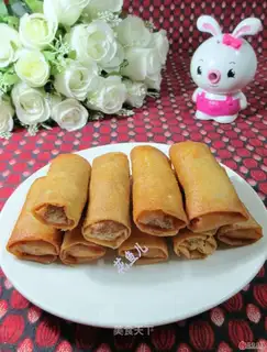 Sesame cake rolls