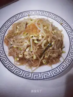 A soybean sprouts fan