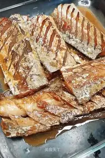 Red-fried fish
