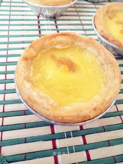 Peach sauce and eggs