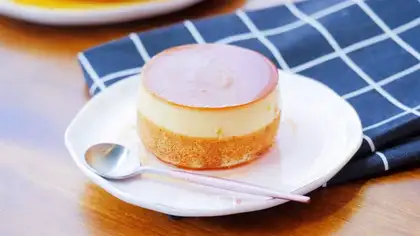Caramel pudding cake