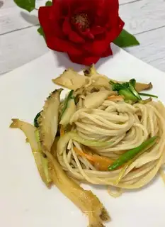 Abalone noodles