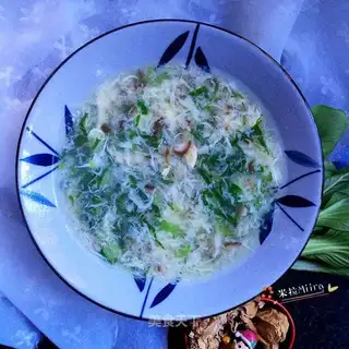 A bouquet of green mushrooms and eggs