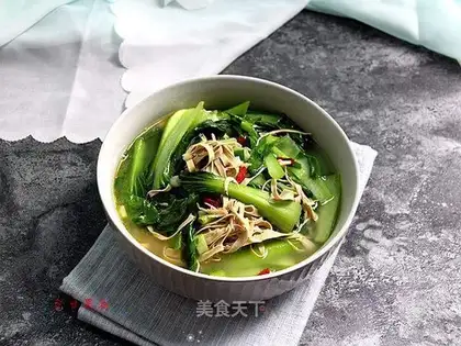 Shrimp cabbage and rind