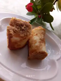 Meat pine toast
