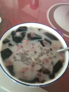 Red Bean Simi Milk Tea