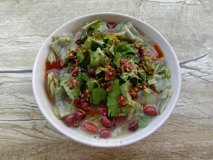 Sour sauerkraut noodles