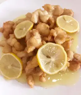 A lemon chicken