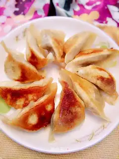 Puffy mushroom pot and dumplings
