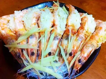 Garlic fan steamed shrimp