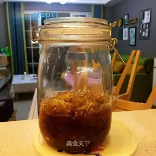 Gold honey tea