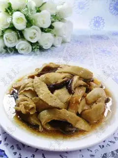 Twin mushroom noodles