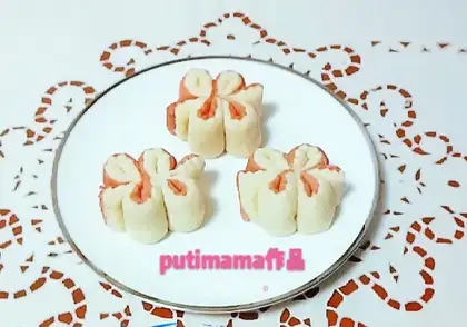 Creative double-coloured buns