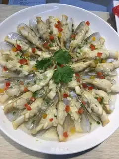 Garlic fan steams