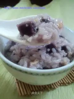 Purple sweet potato oatmeal sesame porridge