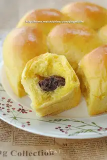 Huaer, pumpkin, bean paste bread